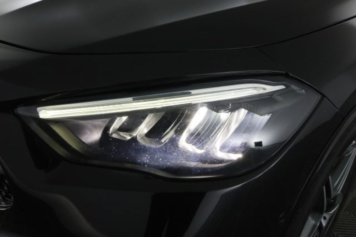 Mercedes-Benz CLA Shooting Brake 200 d Automatic 4Matic Shooting Brake Premium (9)