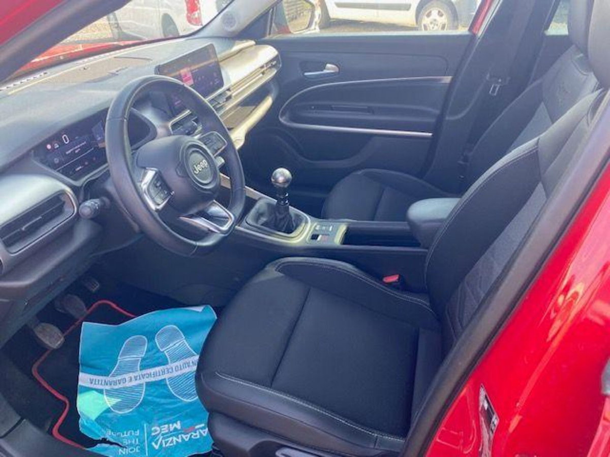 Jeep Avenger 1.2 turbo Altitude fwd 100cv (12)