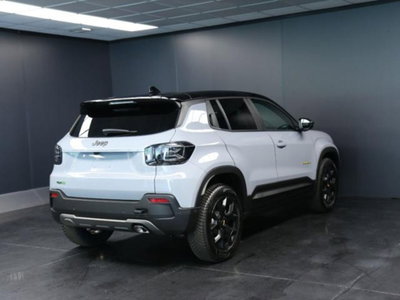 Jeep Avenger 1.2 turbo e-hybrid mhev The North Face 4xe 145cv edct6 (4)