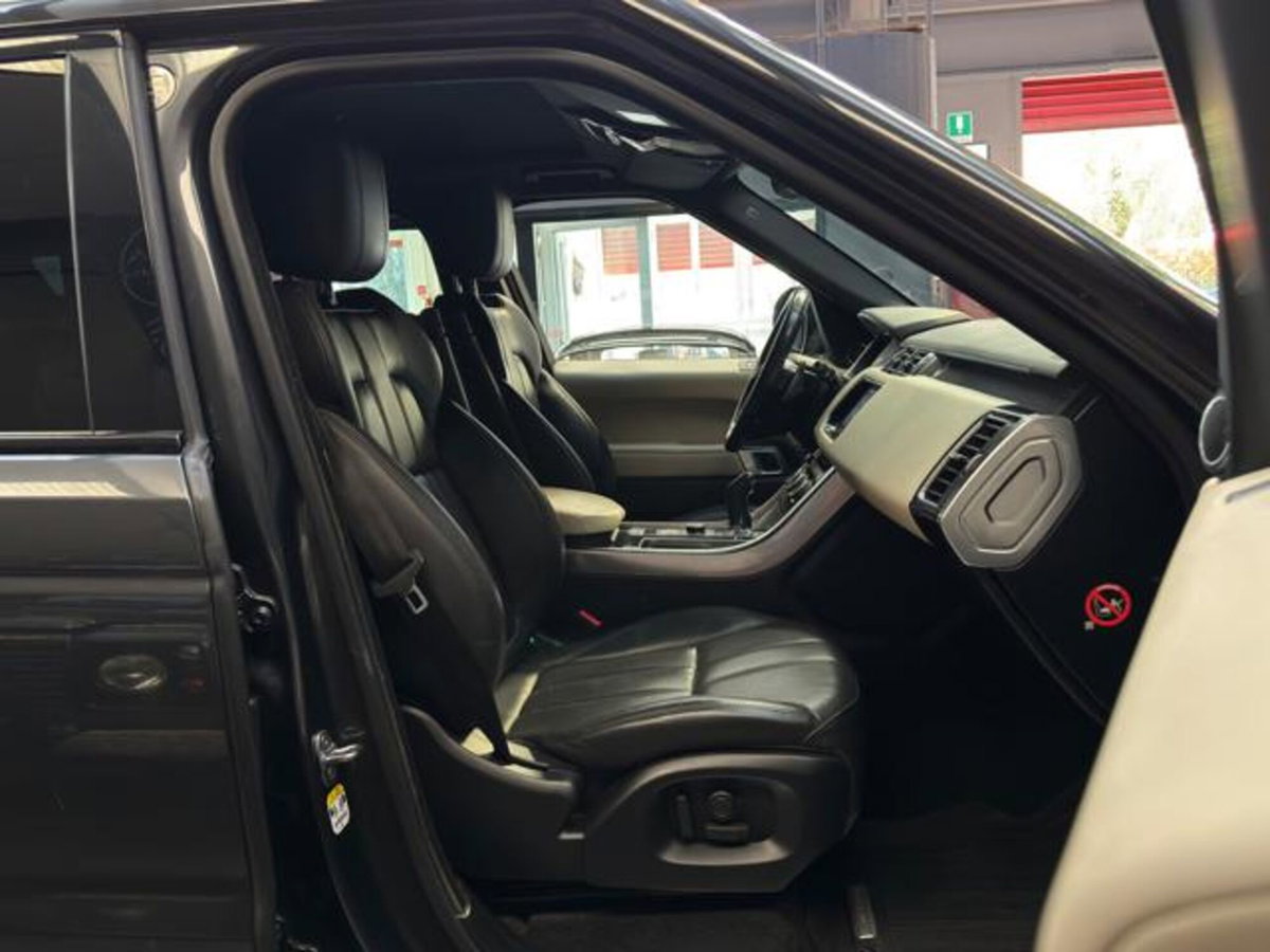 Land Rover Range Rover Sport 3.0 TDV6 HSE Dynamic (12)