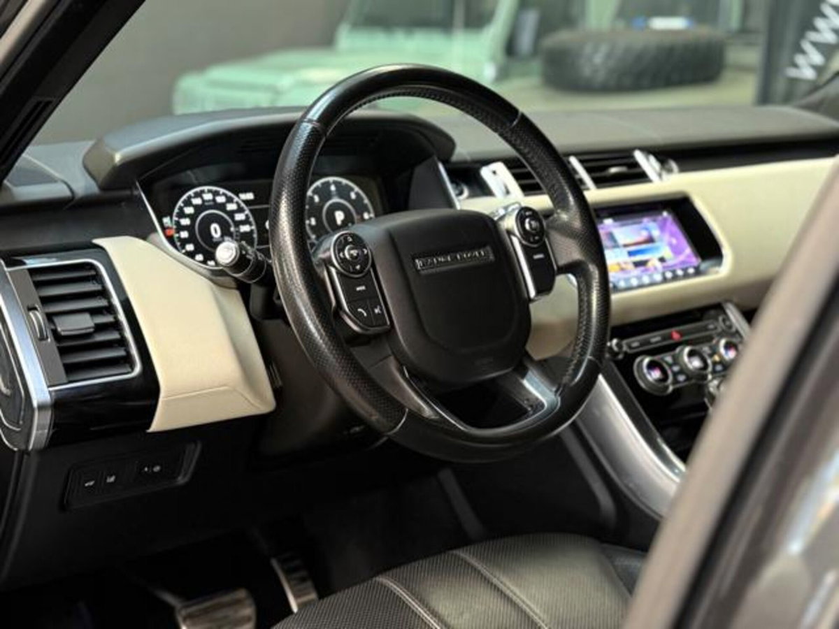Land Rover Range Rover Sport 3.0 TDV6 HSE Dynamic (9)