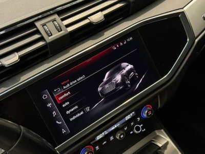 Audi Q3 Sportback 45 TFSI e S tronic Business Plus (17)