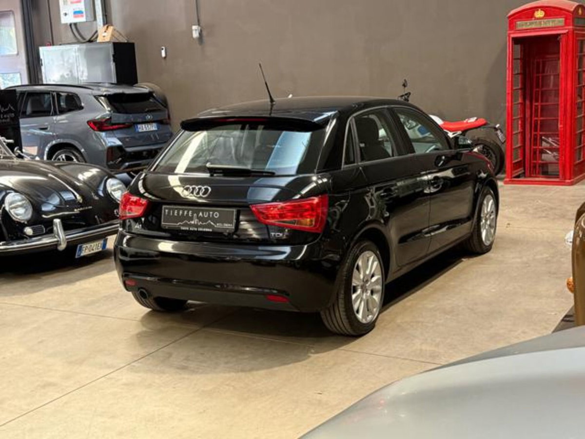Audi A1 Sportback 1.6 TDI S tronic Ambition (4)