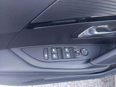 Peugeot 208 BlueHDi 100 Stop&Start 5 porte GT (14)