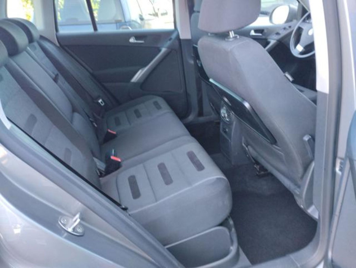 Volkswagen Tiguan 2.0 16V TDI DPF tiptronic Sport & Style (18°) (15)