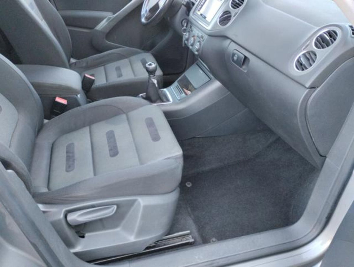 Volkswagen Tiguan 2.0 16V TDI DPF tiptronic Sport & Style (18°) (16)