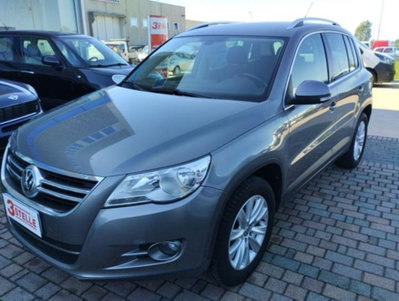 Volkswagen Tiguan 2.0 16V TDI DPF tiptronic Sport & Style (18°) (2)