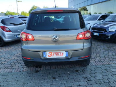 Volkswagen Tiguan 2.0 16V TDI DPF tiptronic Sport & Style (18°) (4)