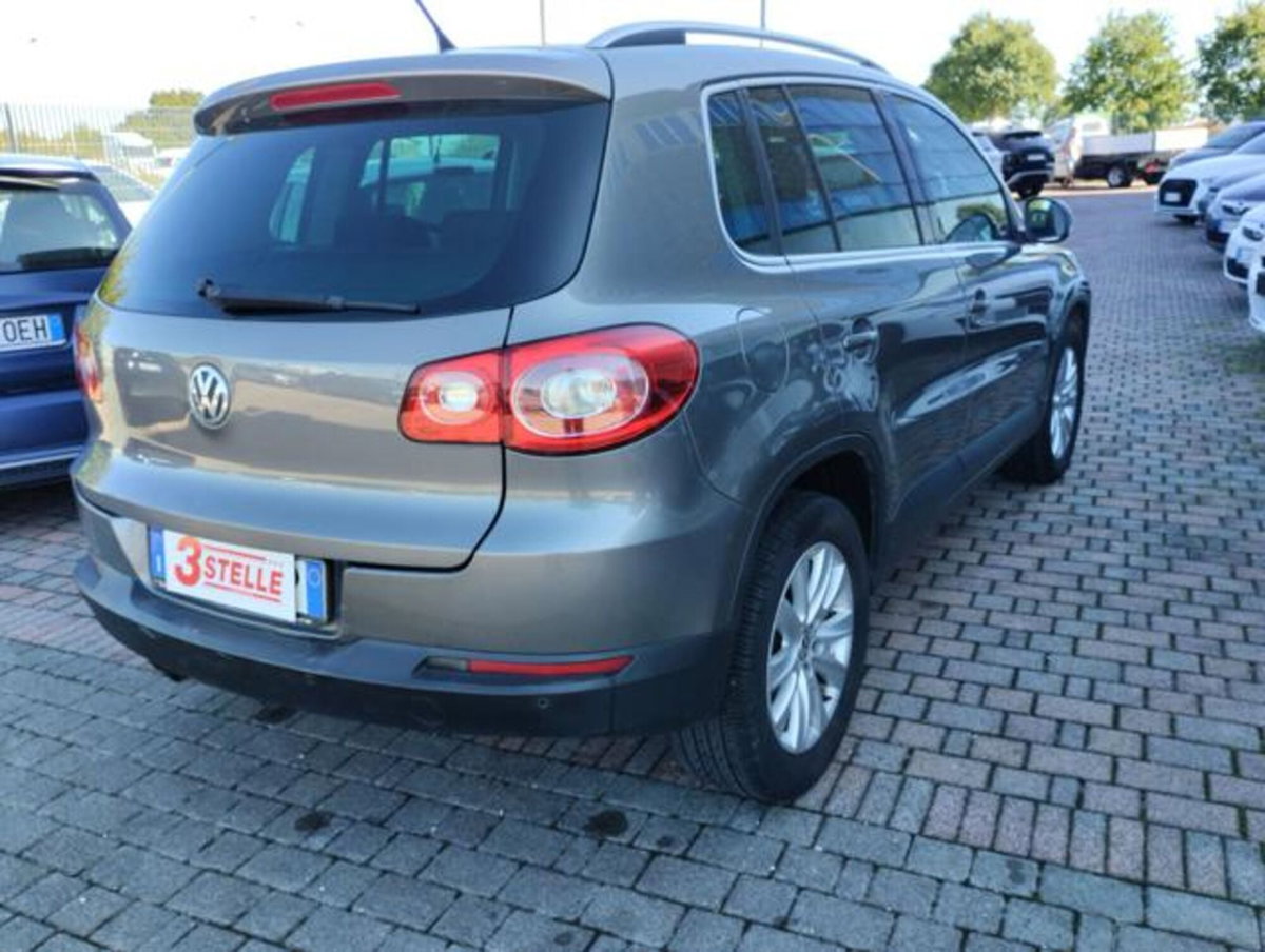 Volkswagen Tiguan 2.0 16V TDI DPF tiptronic Sport & Style (18°) (5)