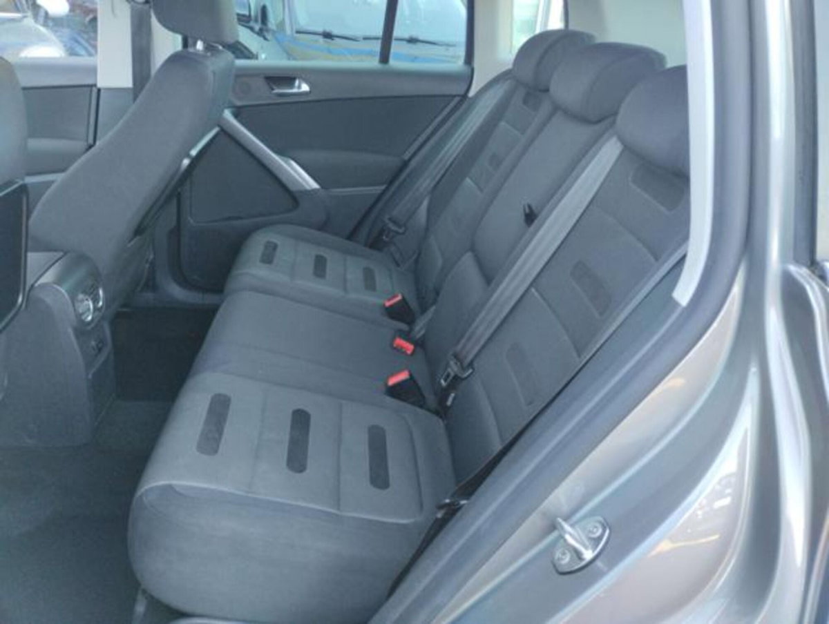 Volkswagen Tiguan 2.0 16V TDI DPF tiptronic Sport & Style (18°) (7)