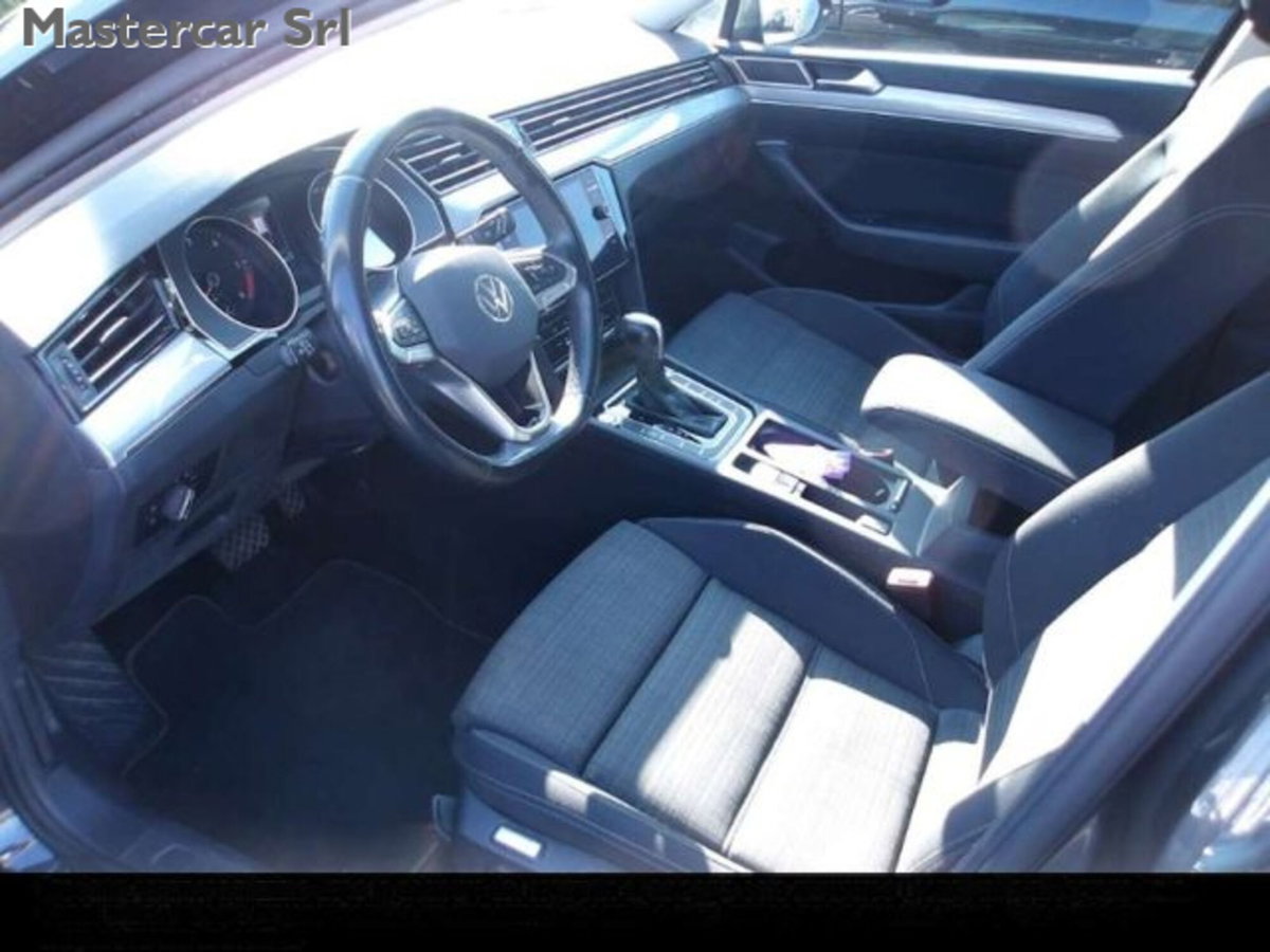 Volkswagen Passat Variant 2.0 TDI SCR 122 CV EVO DSG Business (6)