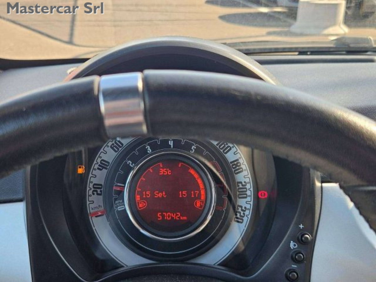 Fiat 500 1.0 Hybrid Connect (14)