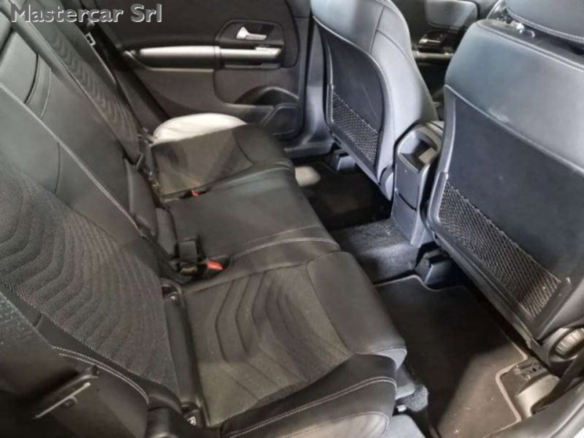 Mercedes-Benz GLB 180 d Business Extra auto 7p.ti (12)