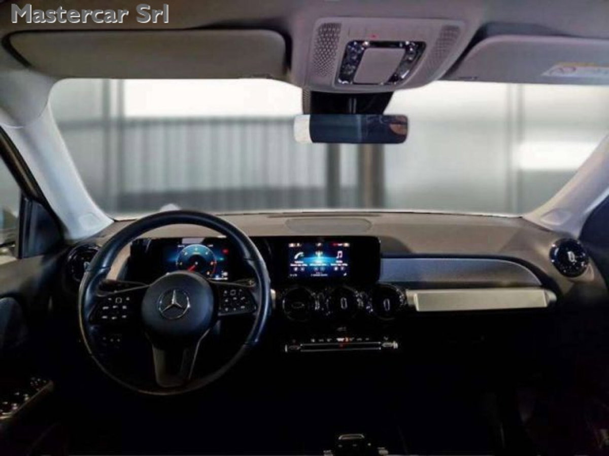 Mercedes-Benz GLB 180 d Business Extra auto 7p.ti (4)