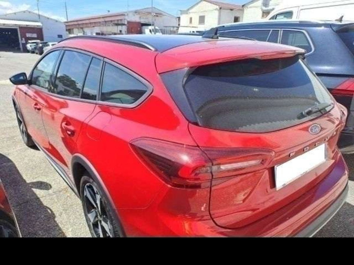 Ford Focus Station Wagon 1.5 ecoblue ST-Line X 115cv auto (4)