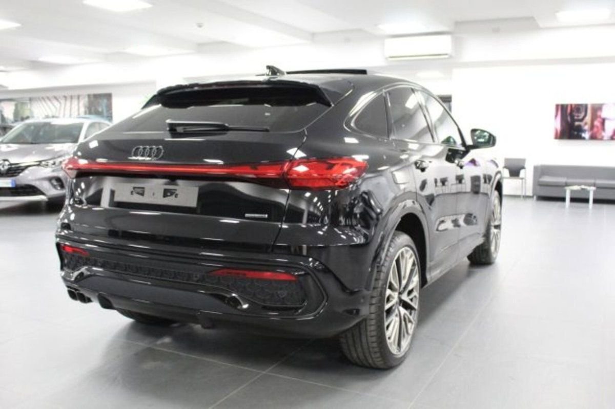 Audi Q5 Sportback Sportback 40 2.0 tdi mhev 12V quattro s-tronic (11)