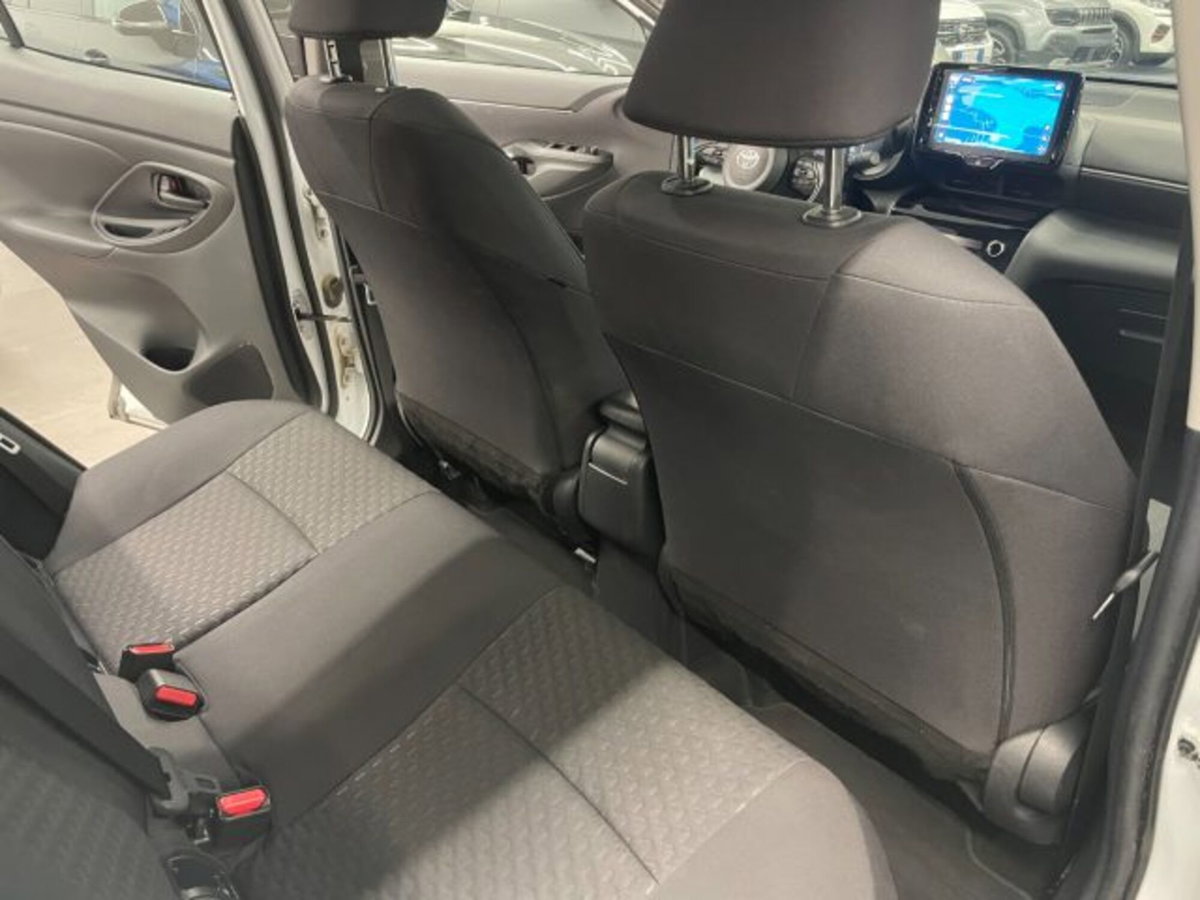 Toyota Yaris Cross 1.5 Hybrid 5p. E-CVT Active (13)