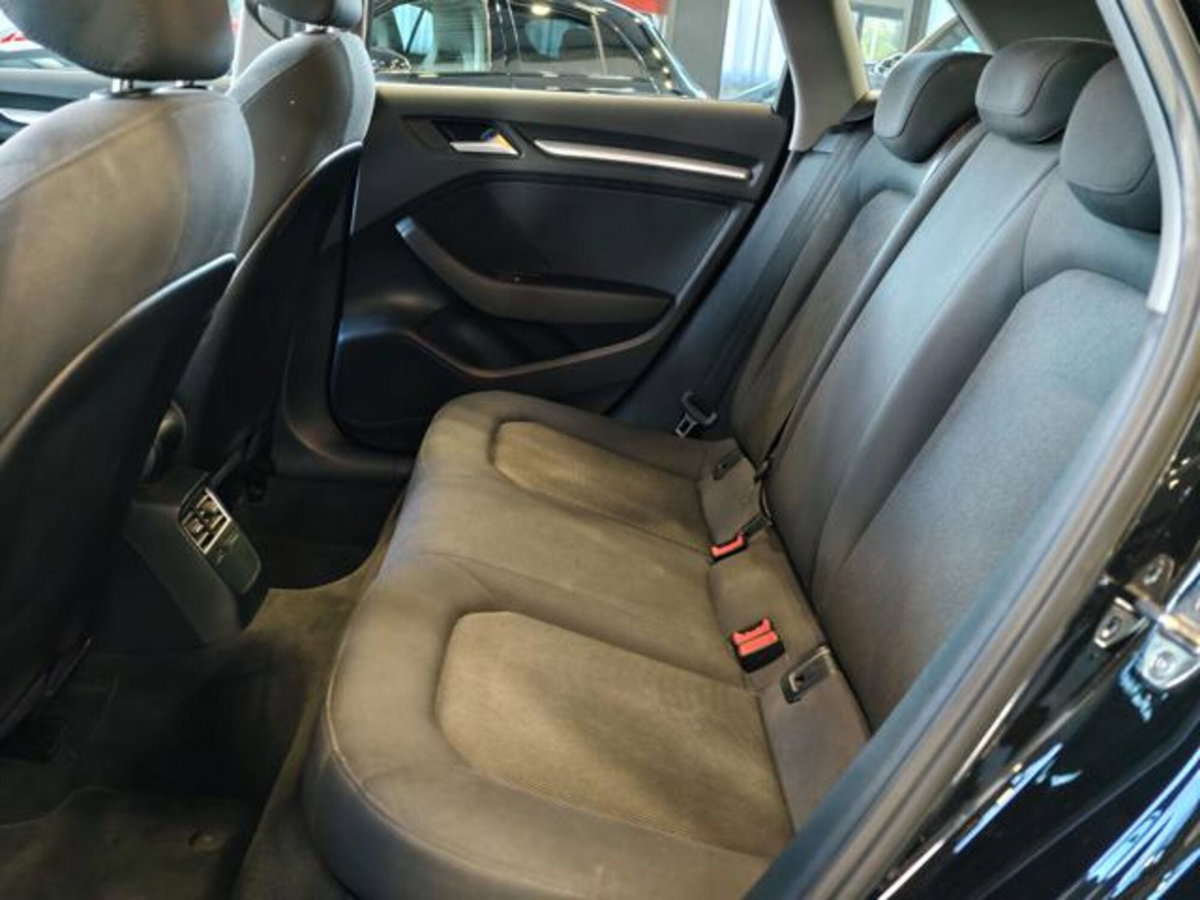 Audi A3 Sportback 30 TDI S tronic Admired (14)