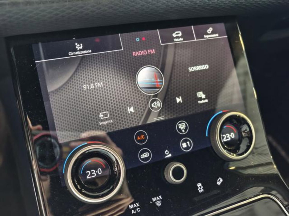 Land Rover Range Rover Velar 2.0D I4 240 CV R-Dynamic HSE (14)