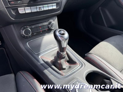 Mercedes-Benz Classe B 180 d Premium (8)