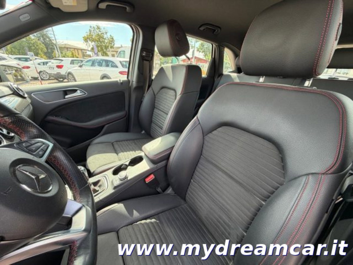 Mercedes-Benz Classe B 180 d Premium (9)