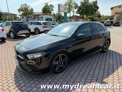 Mercedes-Benz Classe A Sedan 180 d Automatic 4p. Premium (2)