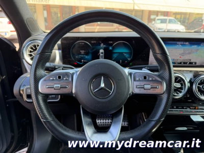 Mercedes-Benz Classe A Sedan 180 d Automatic 4p. Premium (6)