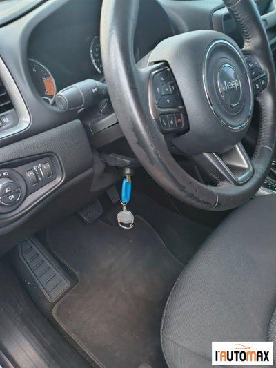 Jeep Renegade 1.6 Mjt DDCT 120 CV S (14)