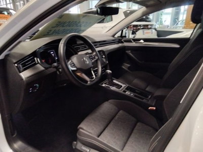Volkswagen Passat Variant 2.0 TDI SCR EVO DSG Business (14)