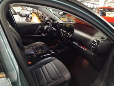 Citroen C4 PureTech 130 S&S EAT8 Shine (14)