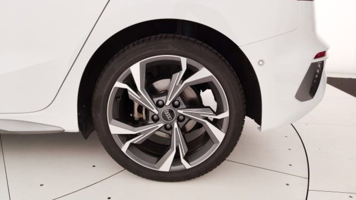 Audi A3 Sportback 35 TDI S tronic S line edition (17)