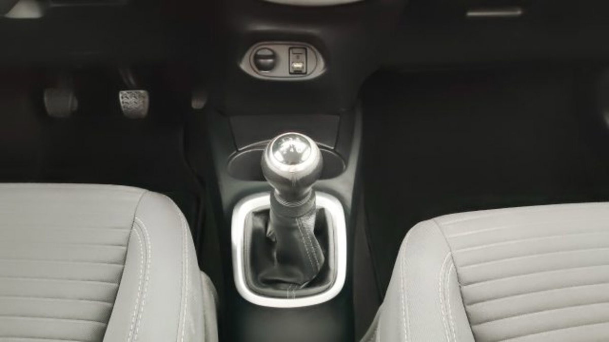 Toyota Yaris 1.0 72 CV 5 porte Active (13)
