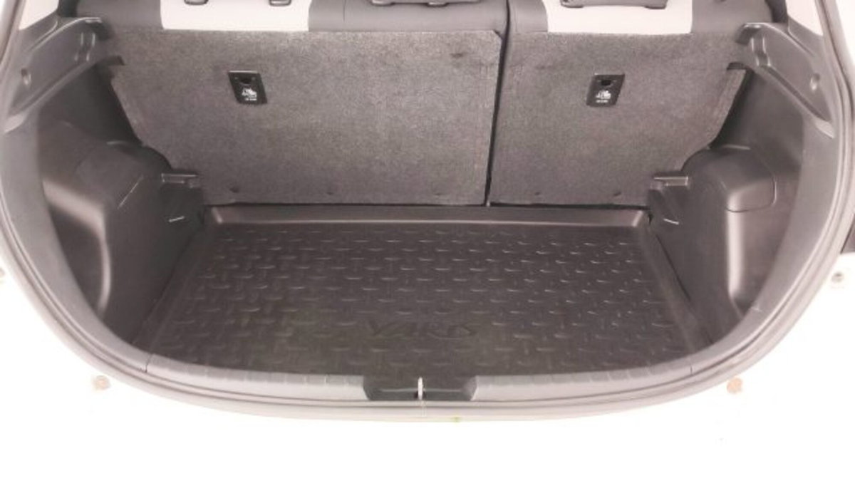 Toyota Yaris 1.0 72 CV 5 porte Active (16)