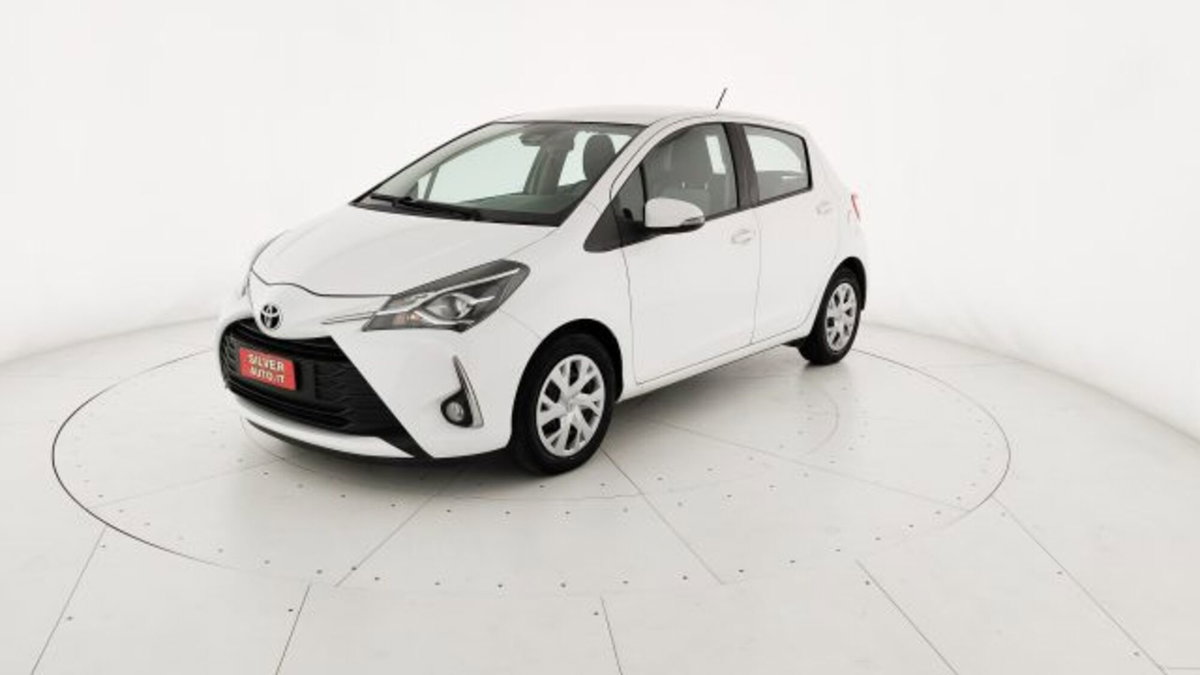 Toyota Yaris 1.0 72 CV 5 porte Active (3)