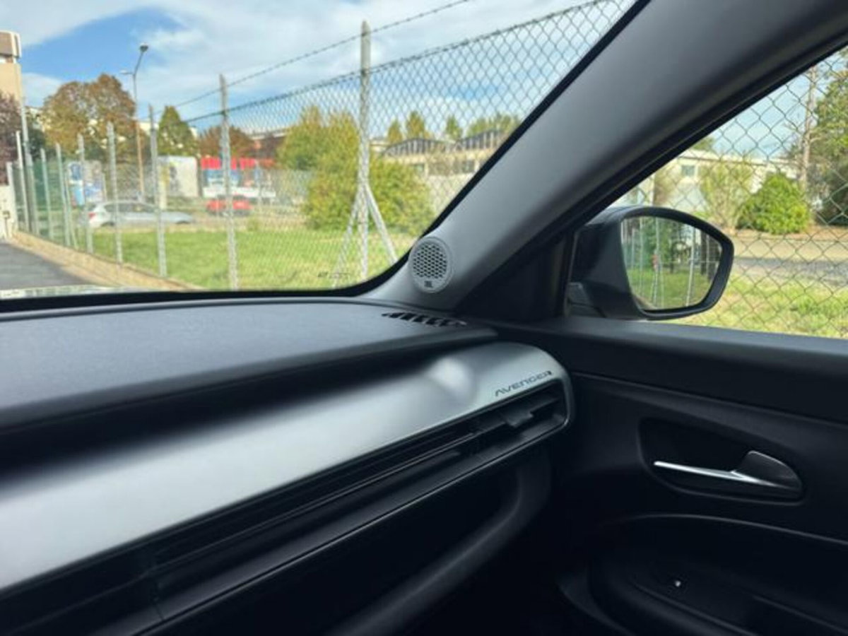 Jeep Avenger 1.2 turbo Longitude fwd 100cv (12)