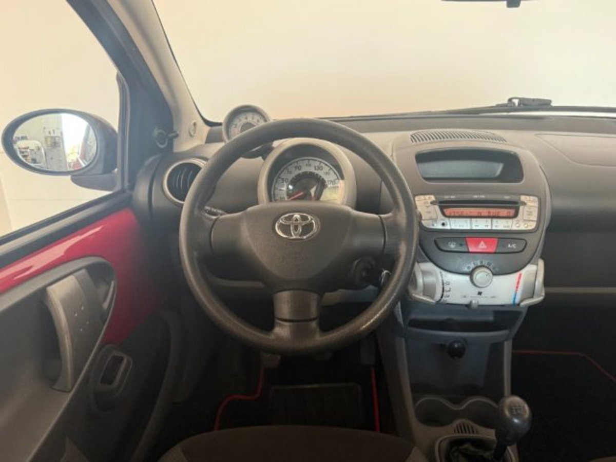 Toyota Aygo 1.0 12V VVT-i 3 porte Sol (12)
