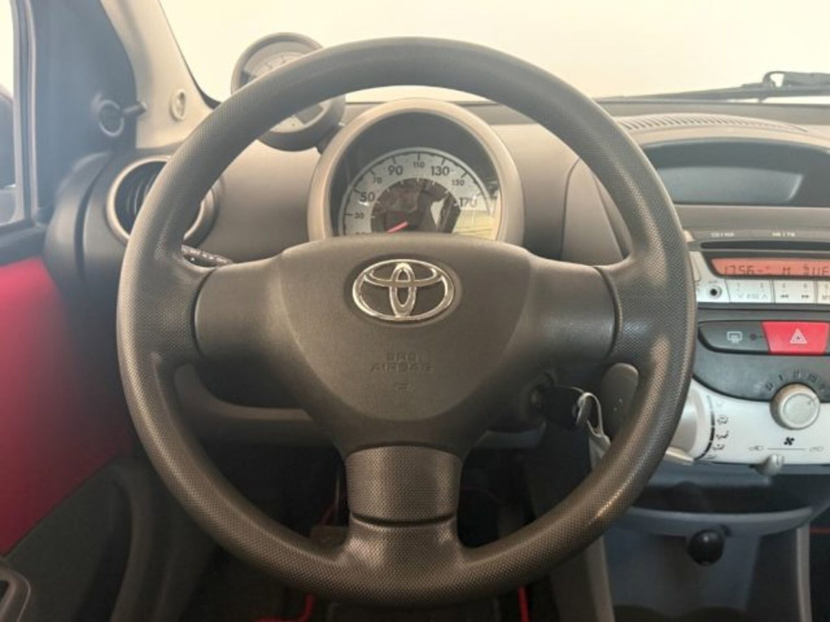 Toyota Aygo 1.0 12V VVT-i 3 porte Sol (13)
