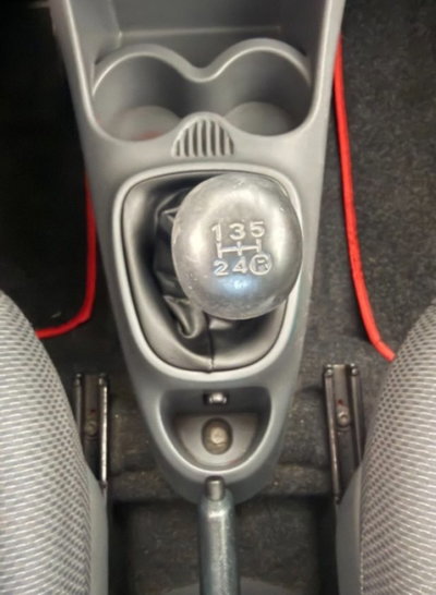 Toyota Aygo 1.0 12V VVT-i 3 porte Sol (15)