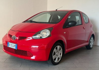 Toyota Aygo 1.0 12V VVT-i 3 porte Sol (2)