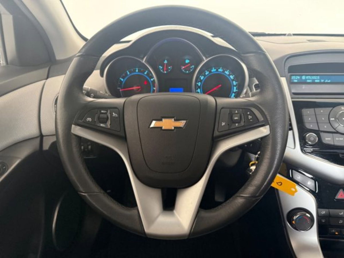 Chevrolet Cruze 1.6 4 porte LS (11)