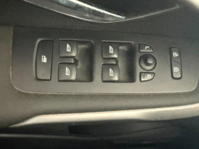 Volvo V40 T2 Summum (14)