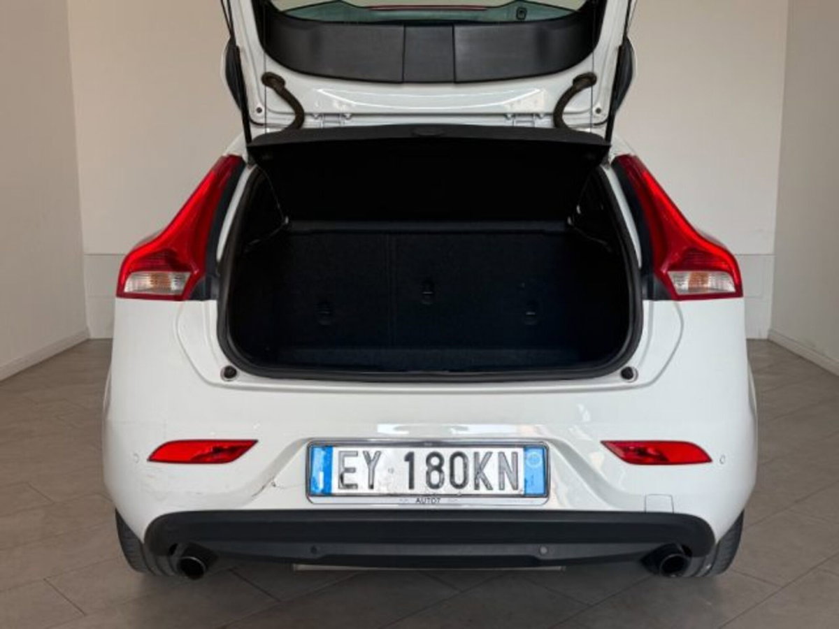 Volvo V40 T2 Summum (7)