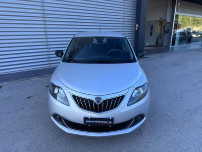 Lancia Ypsilon 1.0 FireFly 5 porte S&S Hybrid Ecochic Gold (2)