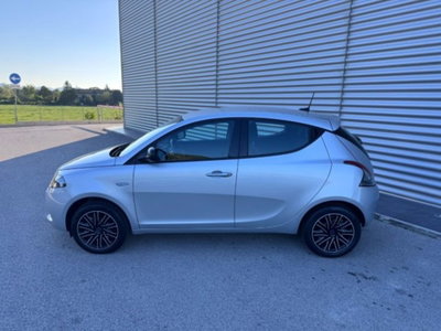 Lancia Ypsilon 1.0 FireFly 5 porte S&S Hybrid Ecochic Gold (8)