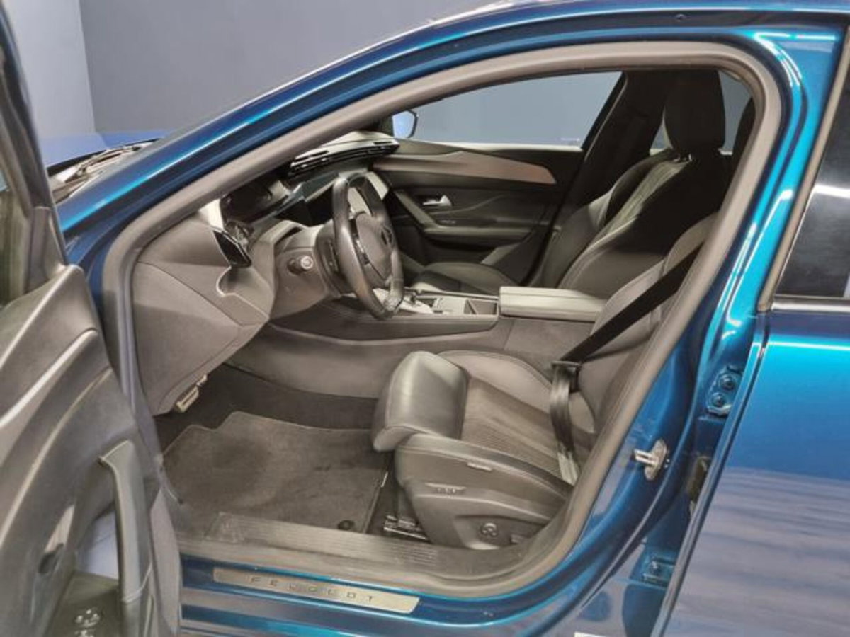 Peugeot 408 Hybrid 225 e-EAT8 First Edition (12)