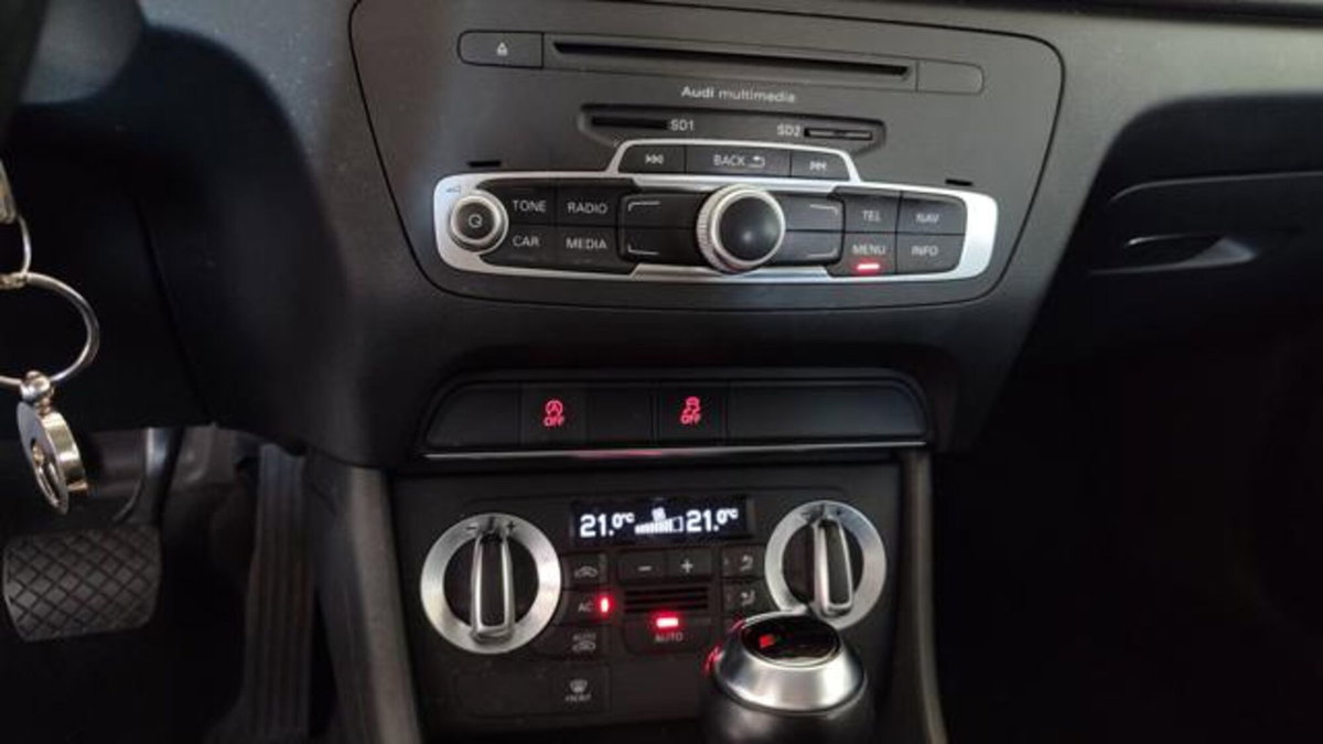 Audi Q3 2.0 TDI 177 CV quattro Business (14)