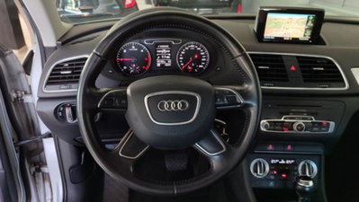 Audi Q3 2.0 TDI 177 CV quattro Business (9)