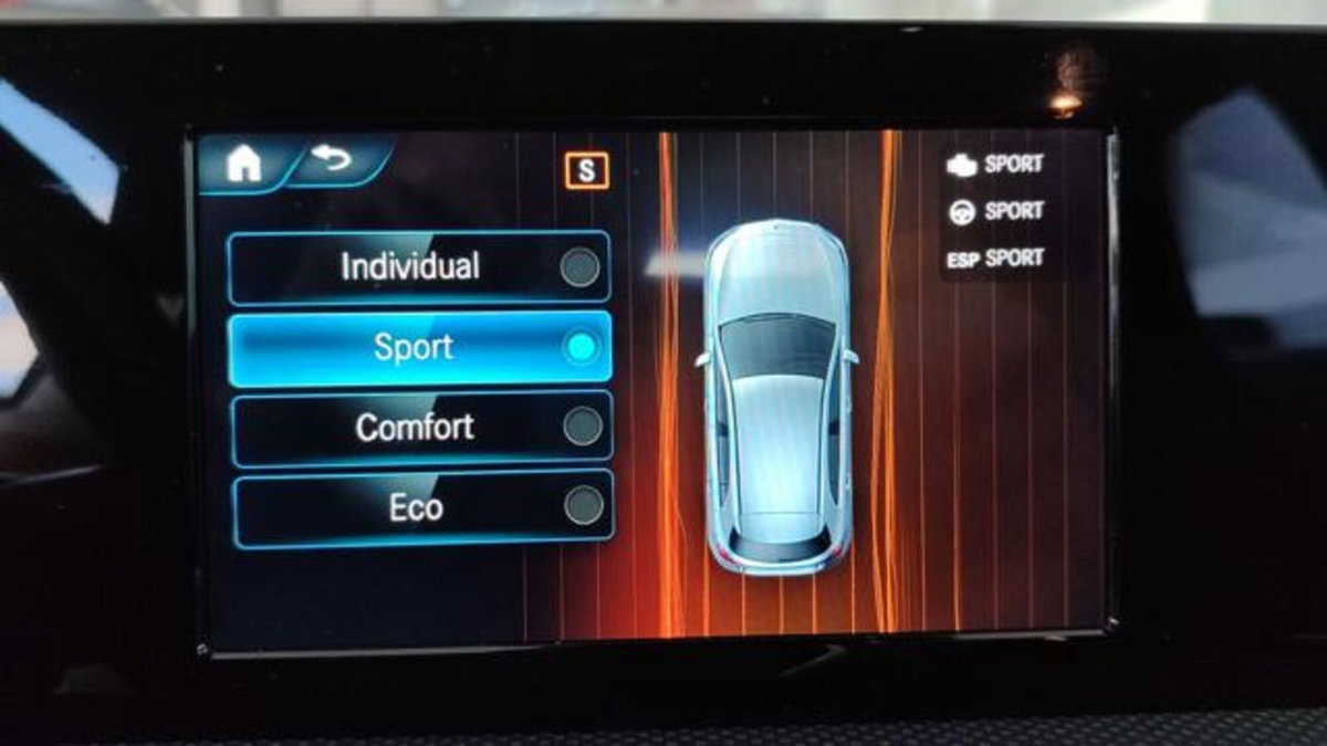 Mercedes-Benz Classe A 220 d AMG Line Premium Plus auto (13)