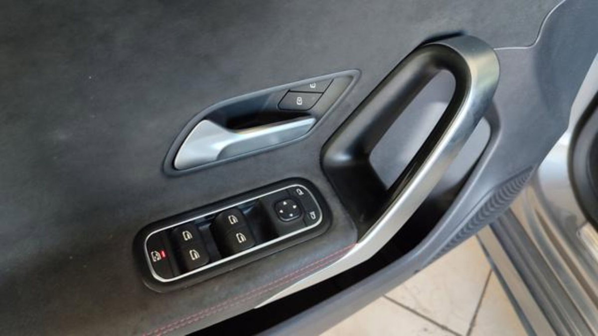 Mercedes-Benz Classe A 220 d AMG Line Premium Plus auto (7)