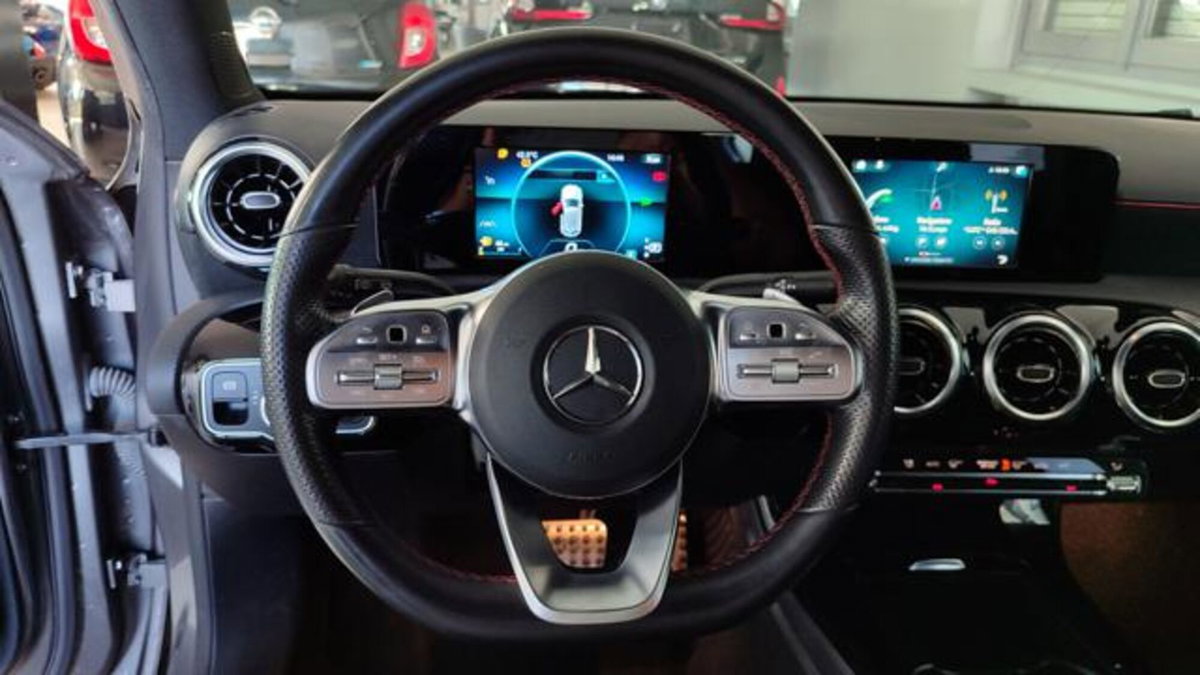 Mercedes-Benz Classe A 220 d AMG Line Premium Plus auto (8)